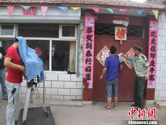 圖為消防微電影《困撓》拍攝現場 張家口市消防支隊提供 攝