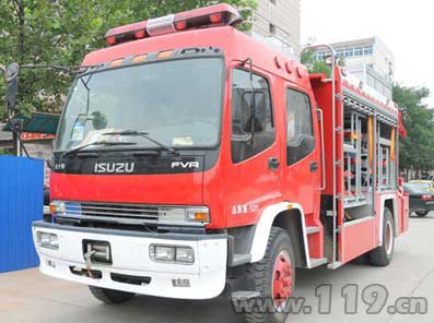 多功能搶險救援車