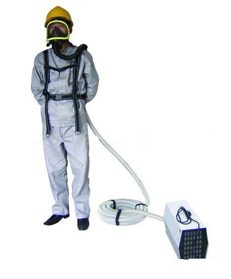 電動送風呼吸器4