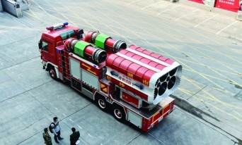 消防&ldquo;導彈車&rdquo;