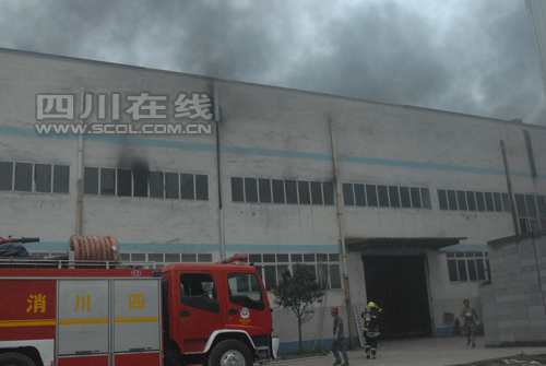 宜賓市延平壩工業園區一家鑄造公司廠房突發大火 無人傷亡