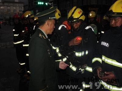 開展夜間滅火實戰演練