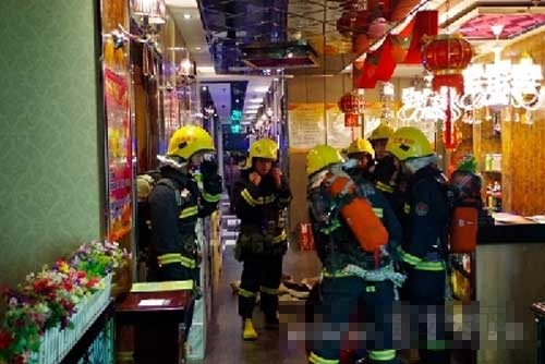 白銀消防組織官兵深入轄區(qū)單位開(kāi)展滅火演練