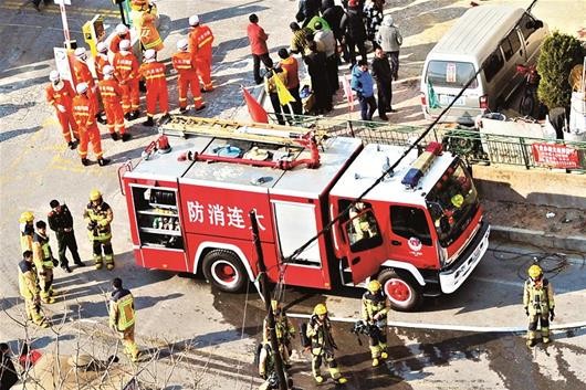 消防救災(zāi)現(xiàn)場