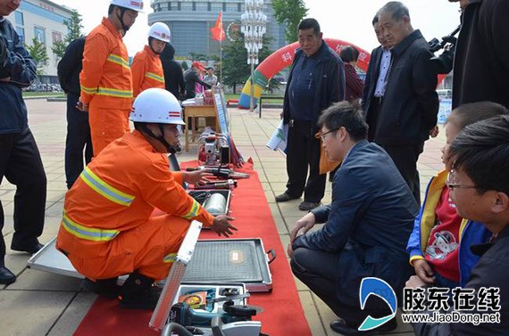 招遠消防助陣&ldquo;防災減災日&rdquo; 開展消防宣傳