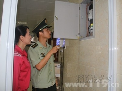 泉州市開展&ldquo;消防來牽手 歡樂過六一&rdquo;主題宣傳活動