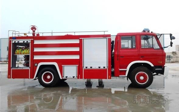 8噸消防車(chē) 東風(fēng)消防車(chē)
