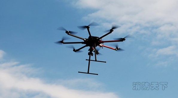 貴州省消防總隊(duì)自主研發(fā)的八旋翼無人偵察機(jī)