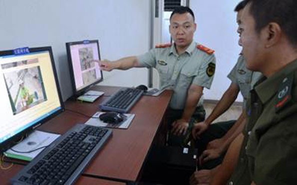 上海消防組織官兵參與&ldquo;感動上海十大人物&rdquo;投票活動