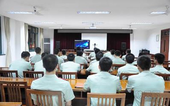 上海消防組織官兵參與&ldquo;感動上海十大人物&rdquo;投票活動
