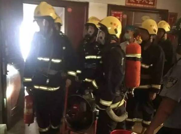 南寧一住宅突發大火一男子遇難